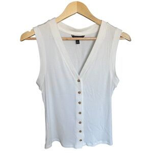 Sleeveless Knit Blouse